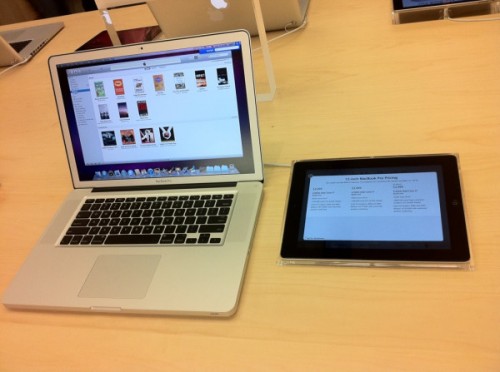 Apple Store 2.0 MacBook Pro con iPad