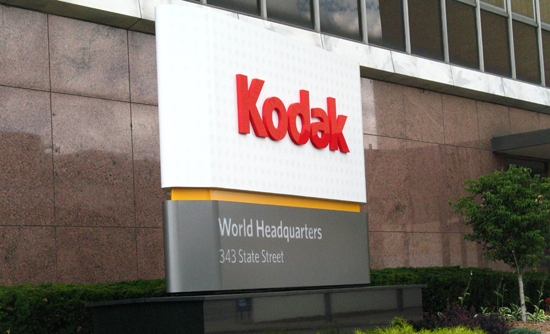 Kodak gana a Apple en un juicio