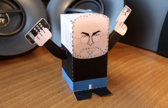 Steve Jobs con iPod y iPhone