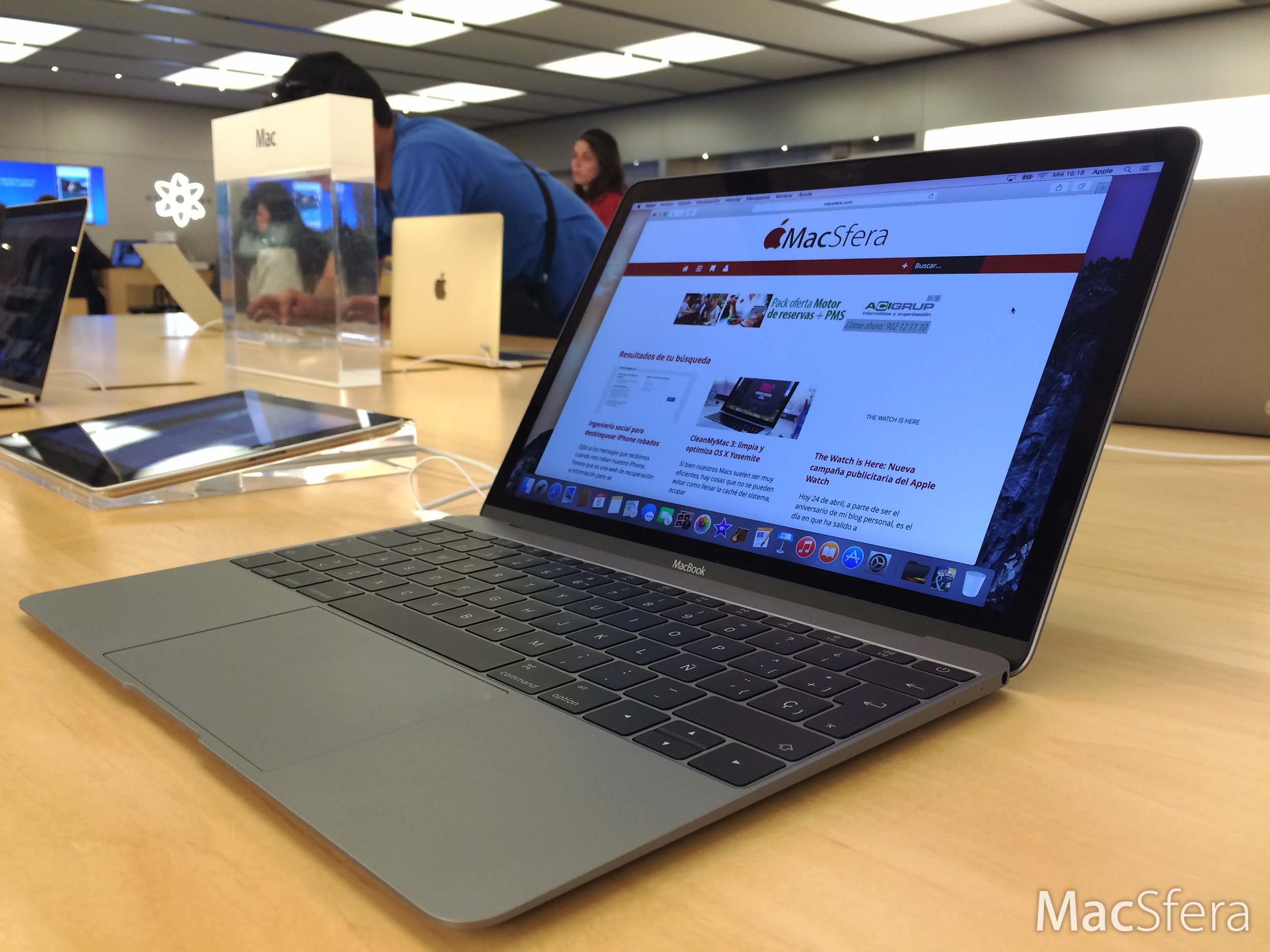 MacBook en gris espacial Apple Store