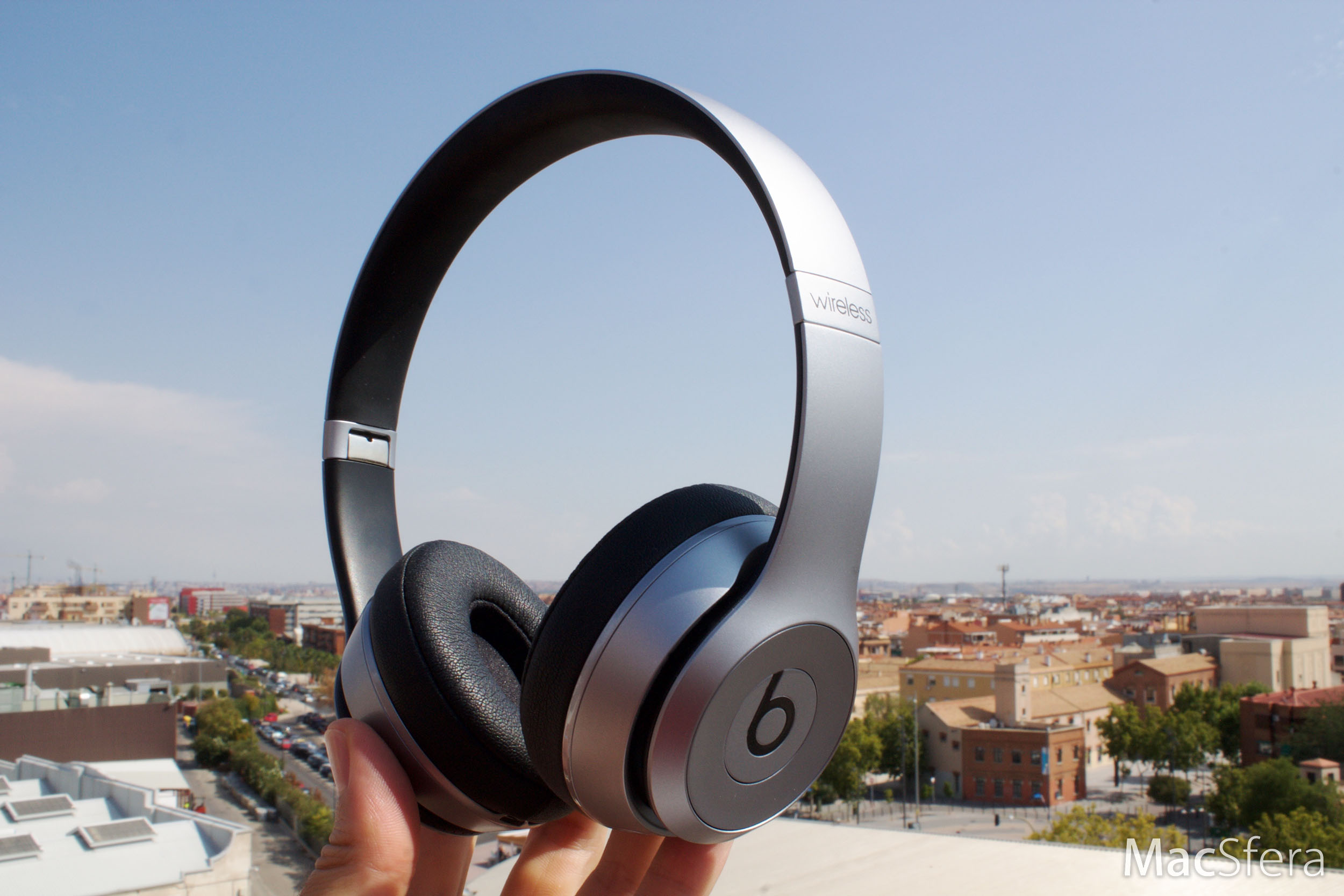 Beats Solo 2 inalambricos gris espacial